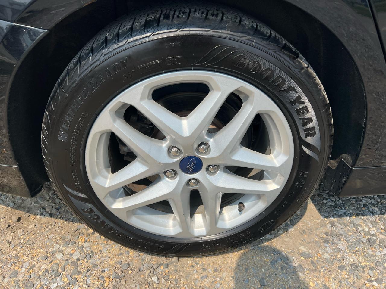Ford Fusion SE 2016