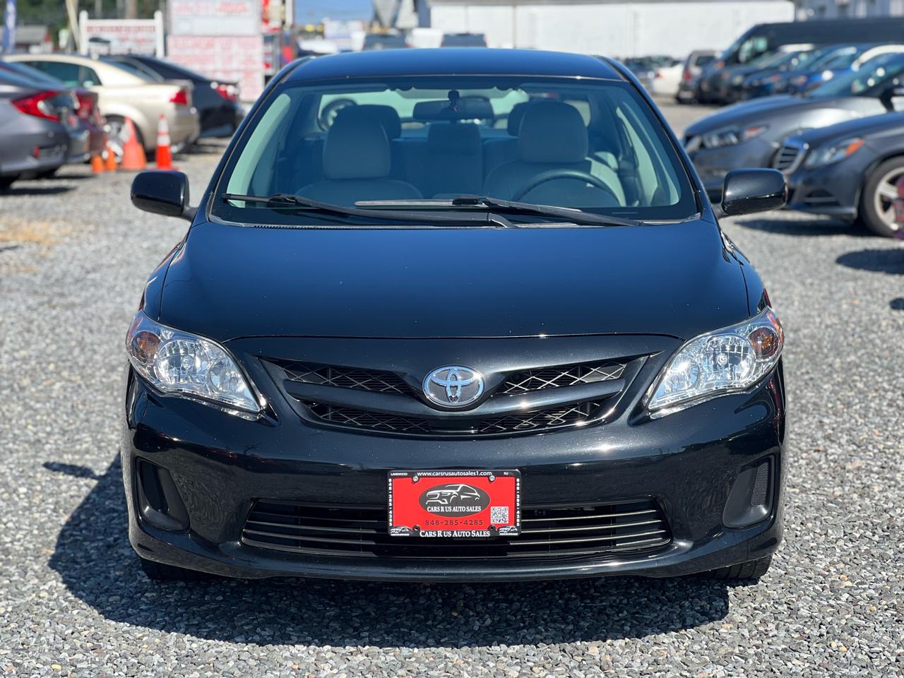 Toyota Corolla 4dr Sdn LE Auto 2012