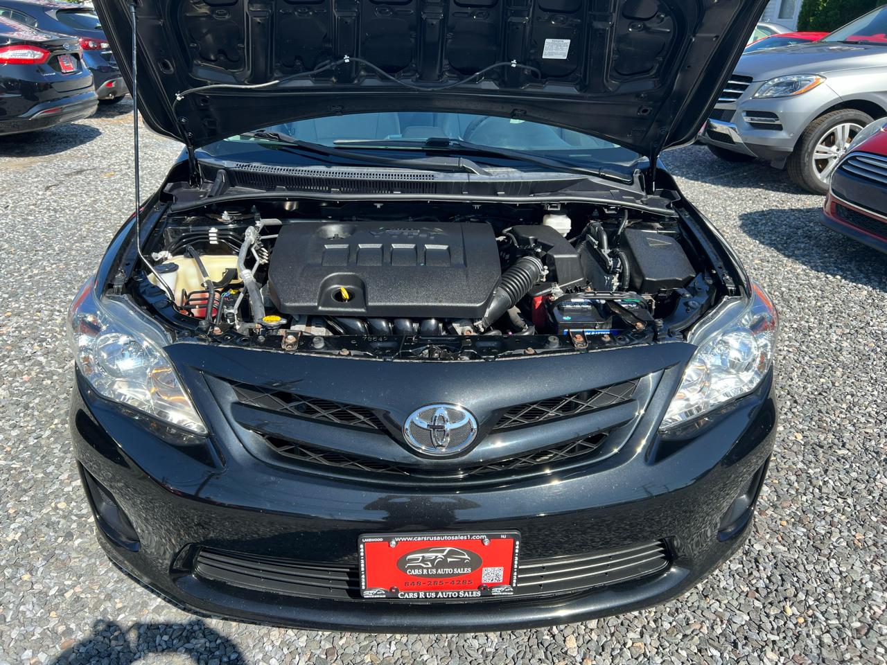 Toyota Corolla 4dr Sdn LE Auto 2012
