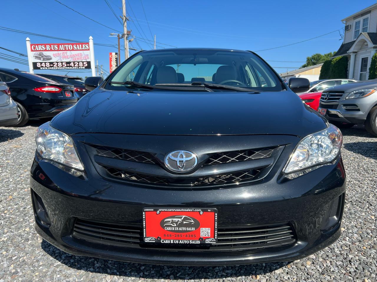 Toyota Corolla 4dr Sdn LE Auto 2012