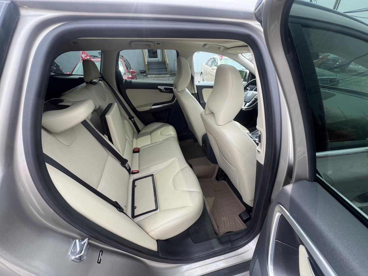 Volvo XC60 T6 Drive-E Platinum AWD 2016