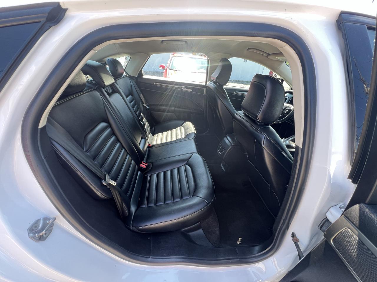 Ford Fusion SEL 2020