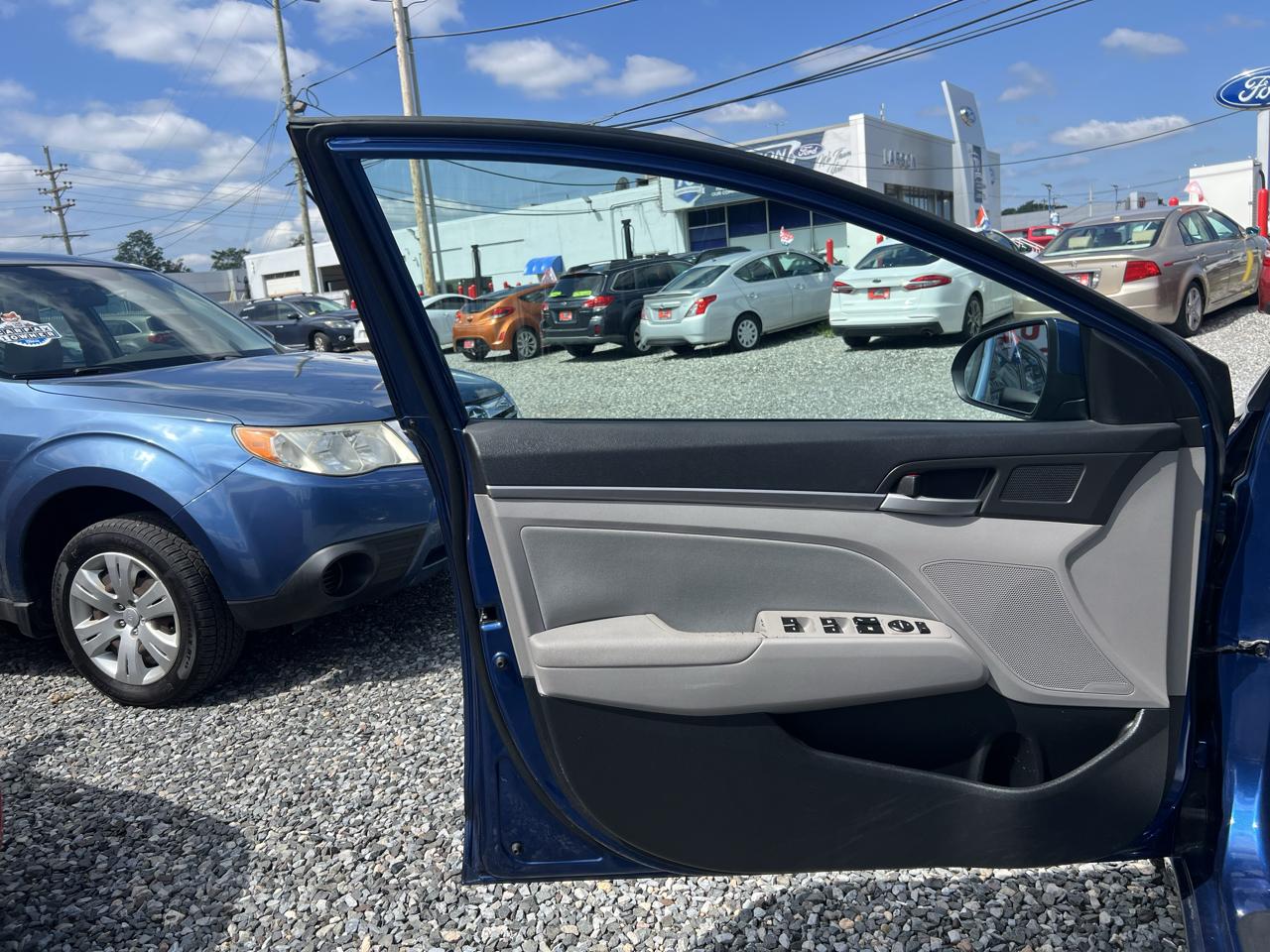 Hyundai Elantra 4dr Sdn Auto Limited SE 2017