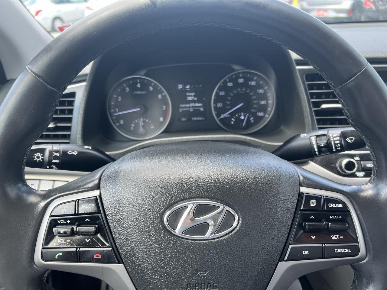 Hyundai Elantra 4dr Sdn Auto Limited SE 2017