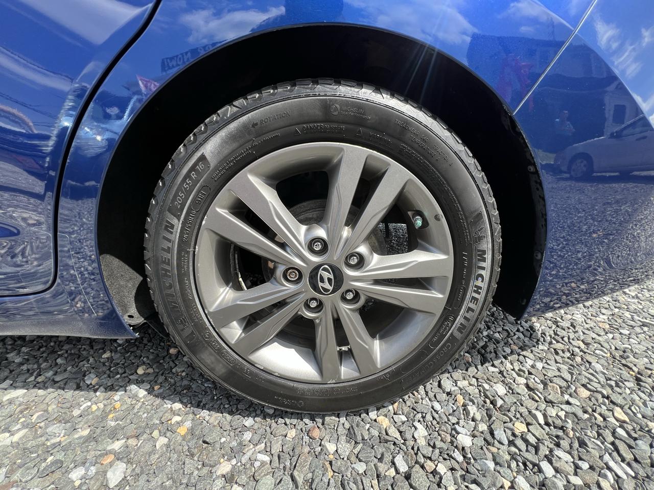 Hyundai Elantra 4dr Sdn Auto Limited SE 2017