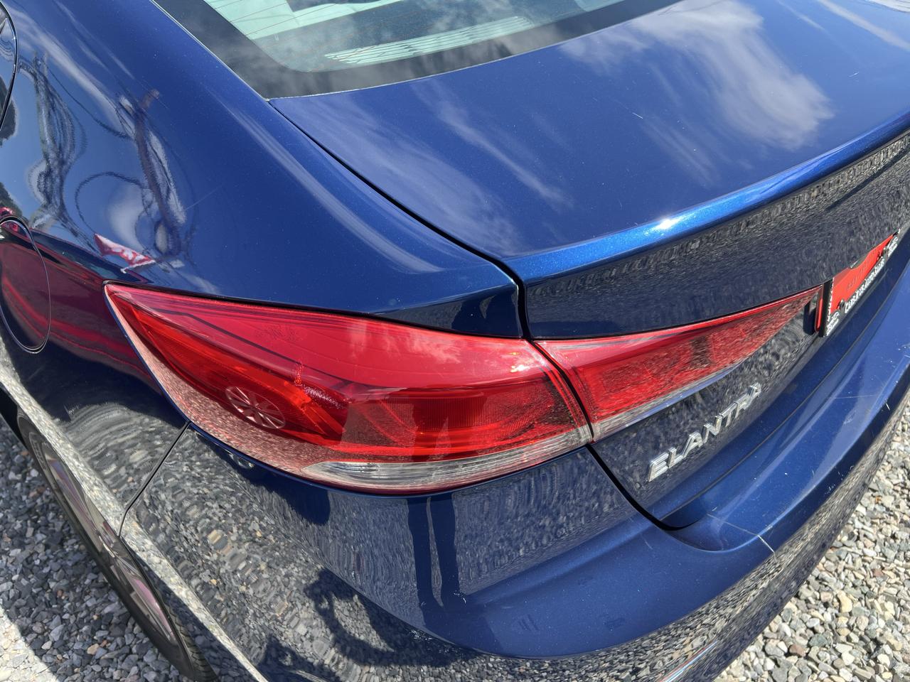 Hyundai Elantra 4dr Sdn Auto Limited SE 2017