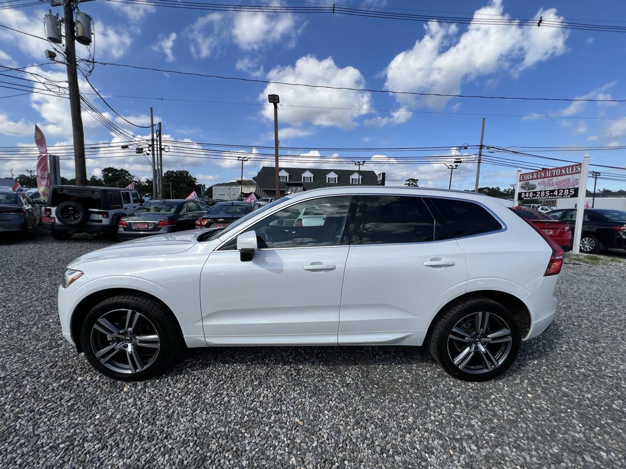 Volvo XC60 T5 Momentum AWD 2021
