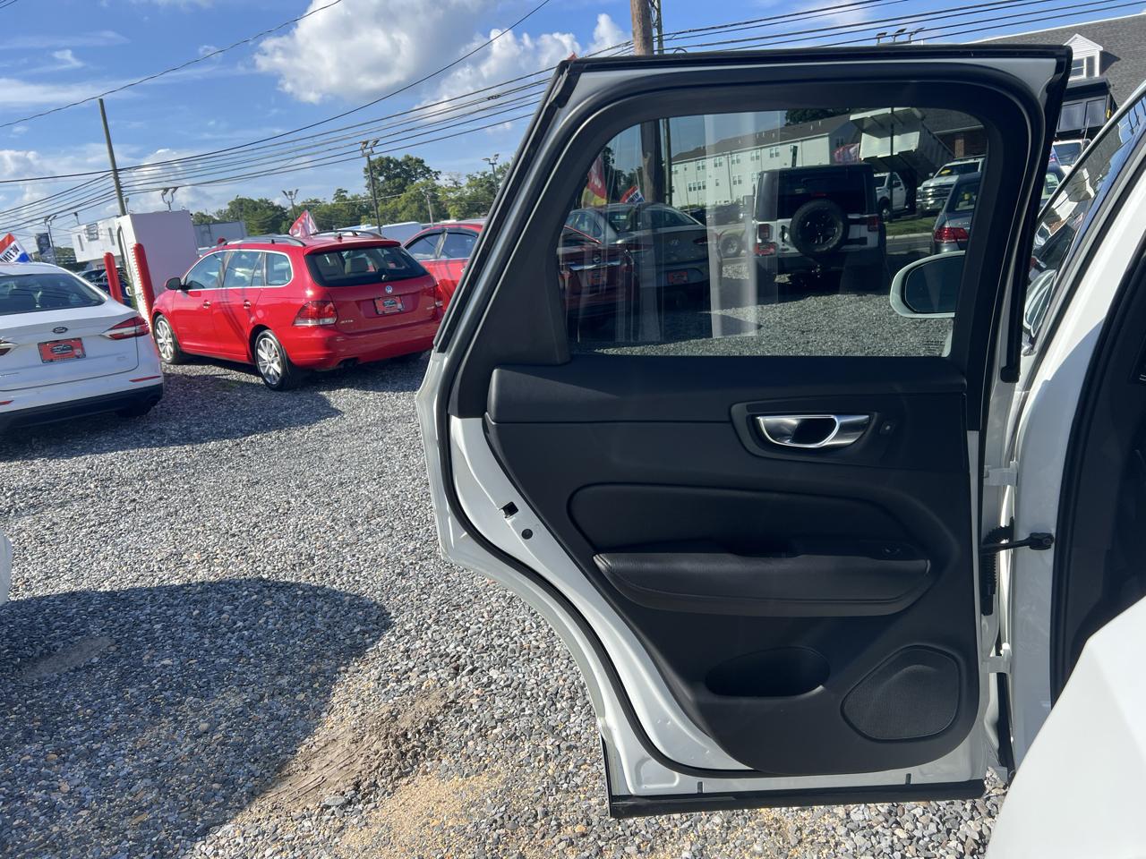 Volvo XC60 T5 Momentum AWD 2021