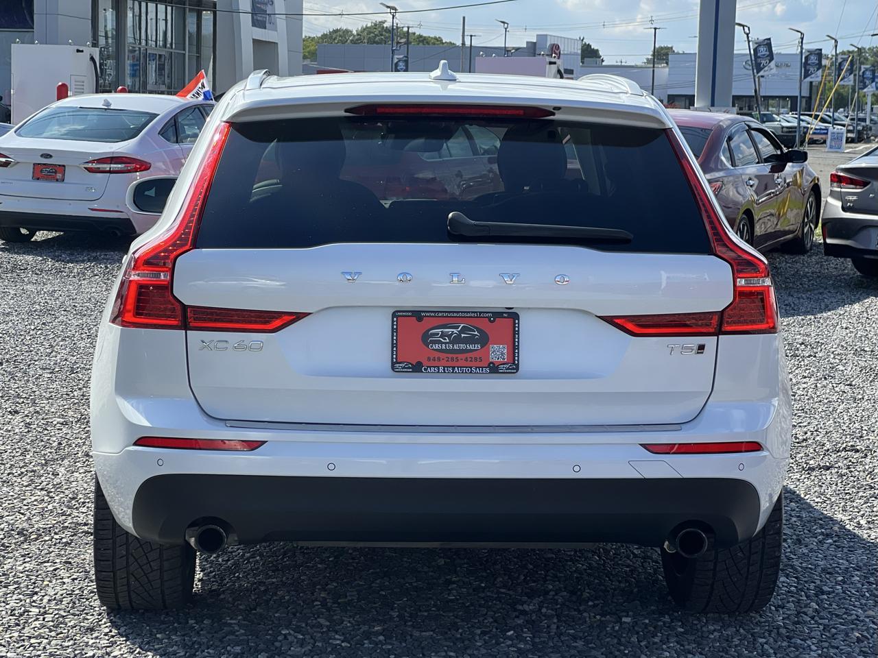 Volvo XC60 T5 Momentum AWD 2021