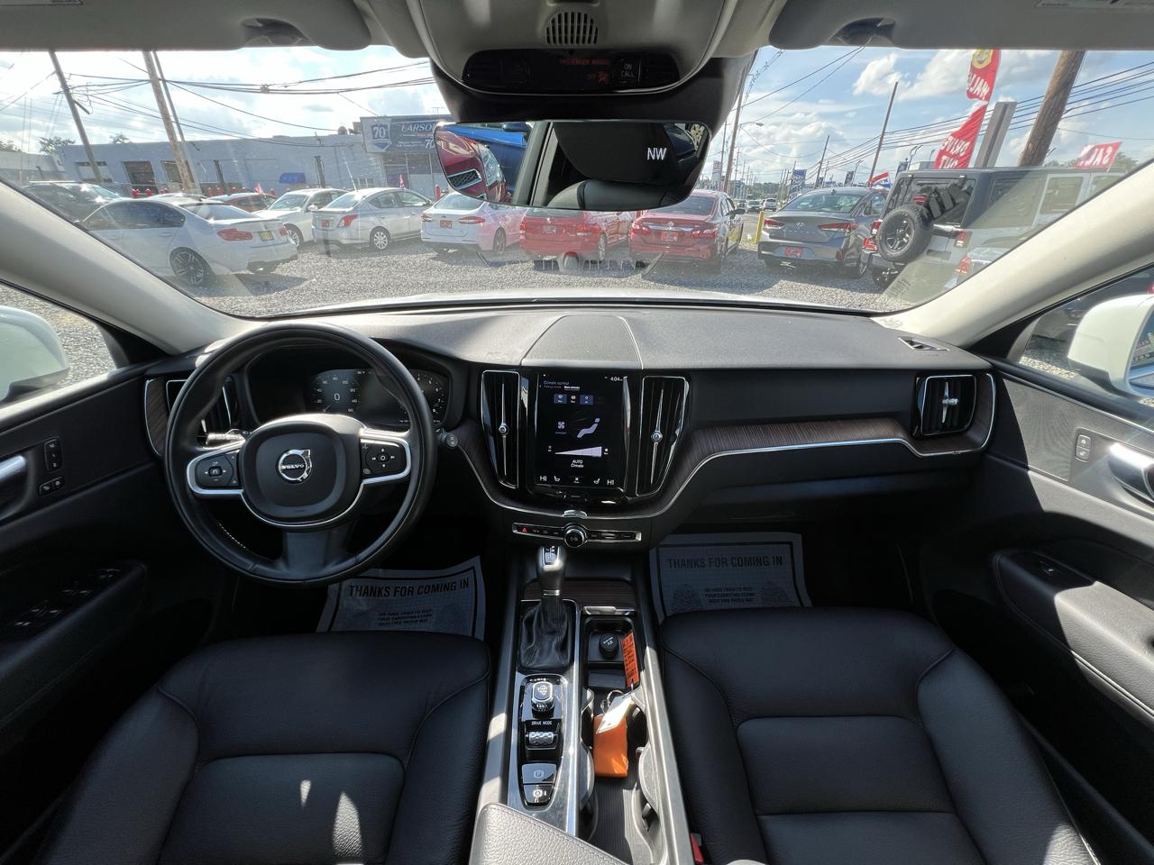 Volvo XC60 T5 Momentum AWD 2021