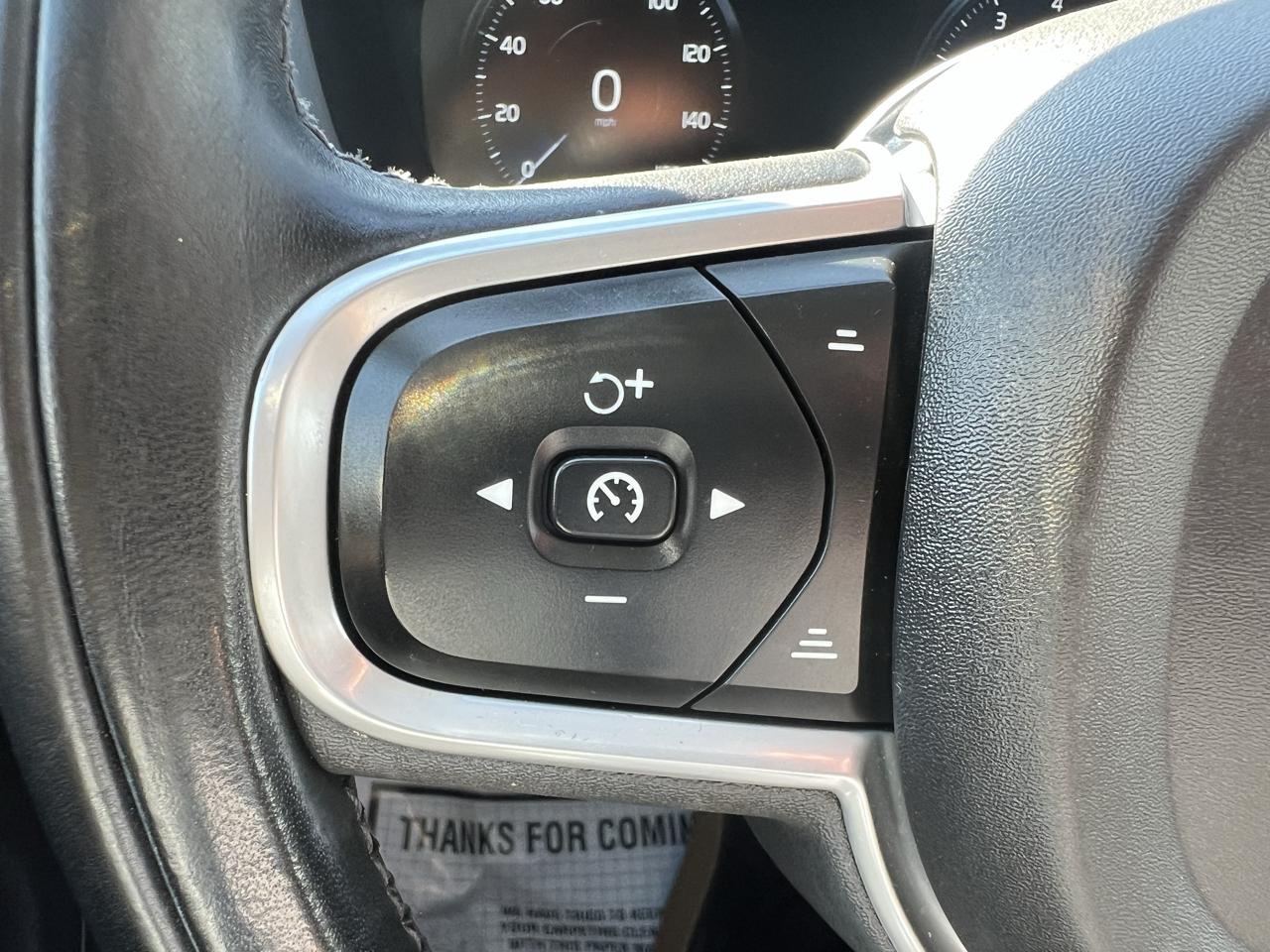 Volvo XC60 T5 Momentum AWD 2021