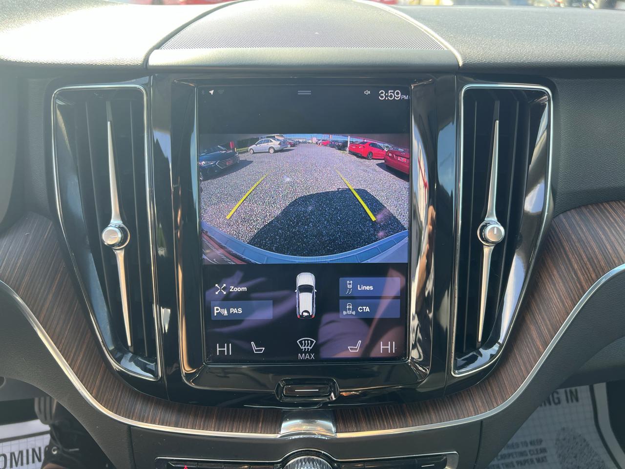 Volvo XC60 T5 Momentum AWD 2021