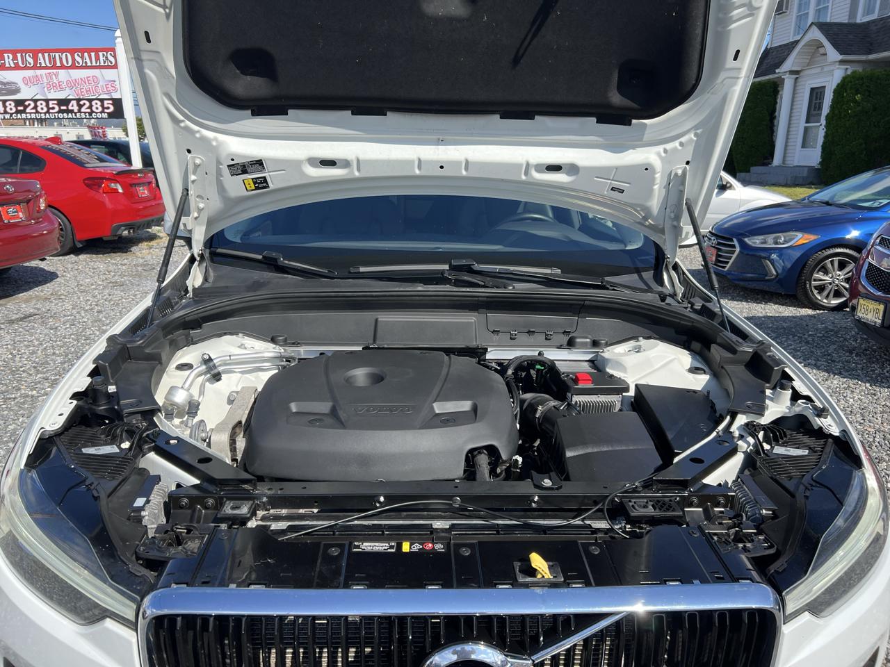 Volvo XC60 T5 Momentum AWD 2021