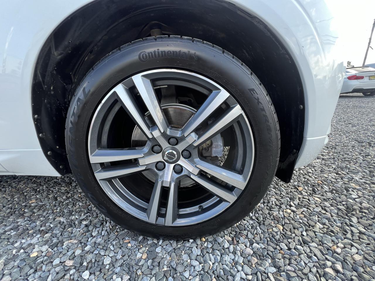 Volvo XC60 T5 Momentum AWD 2021
