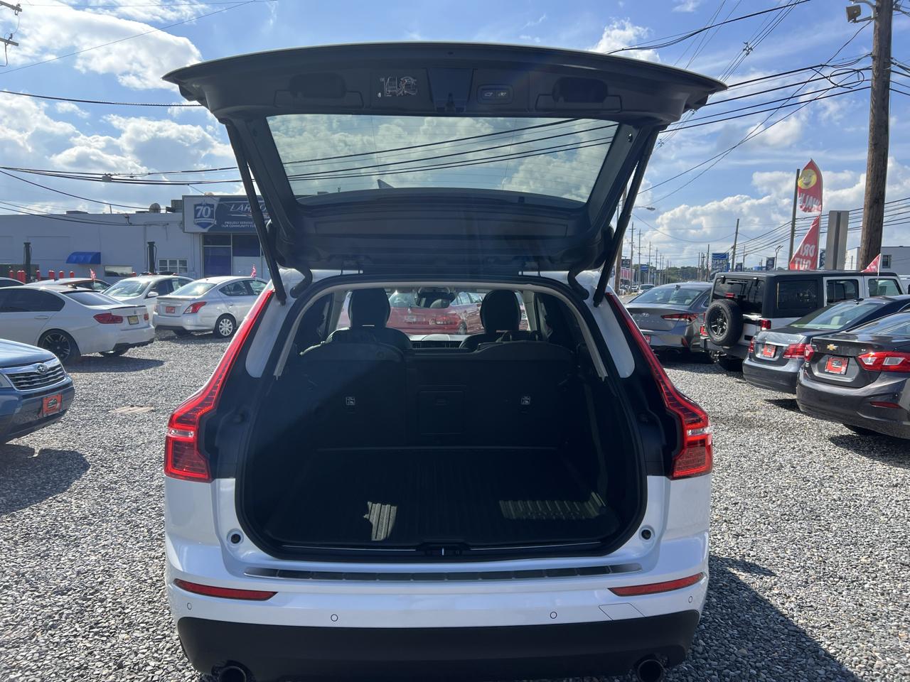 Volvo XC60 T5 Momentum AWD 2021