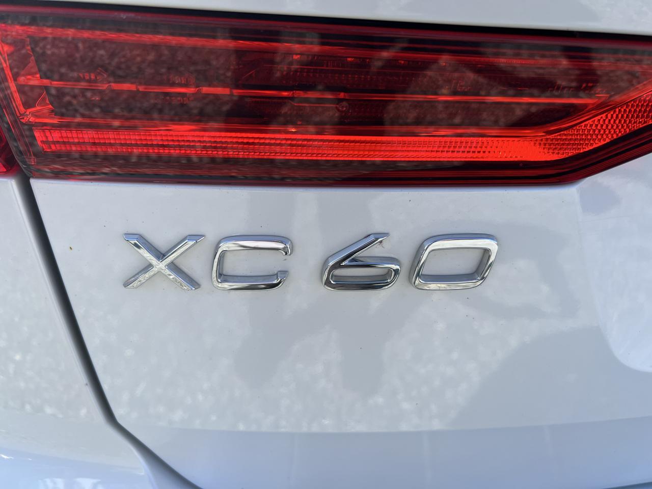 Volvo XC60 T5 Momentum AWD 2021