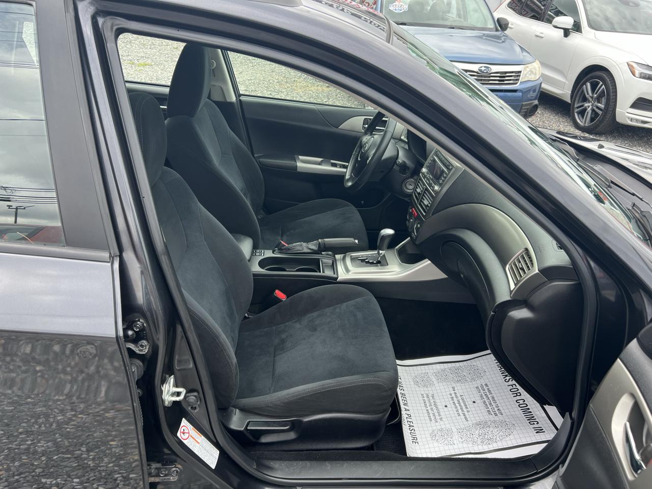 Subaru Impreza 2.5i Premium 4-Door 2010