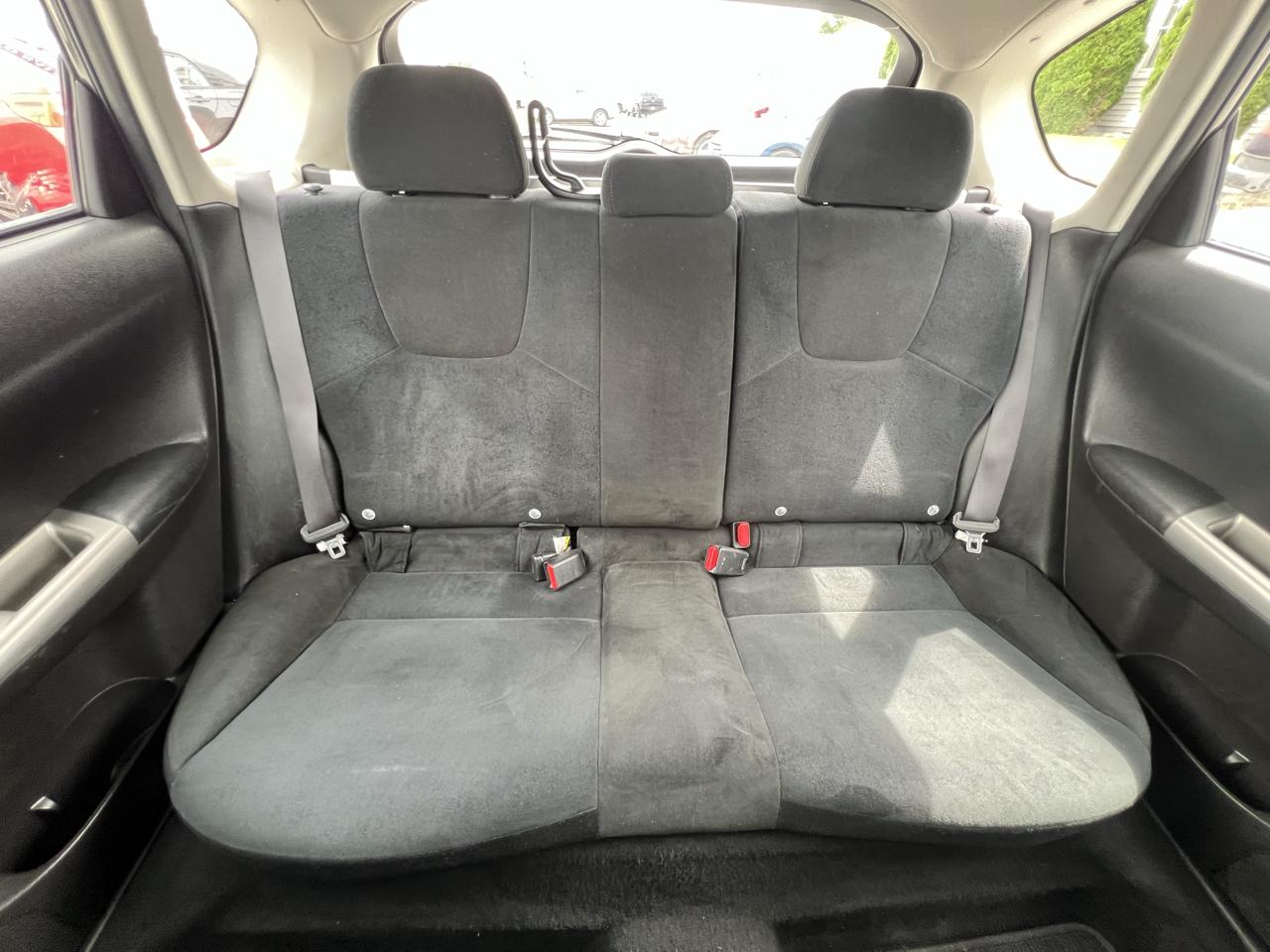 Subaru Impreza 2.5i Premium 4-Door 2010