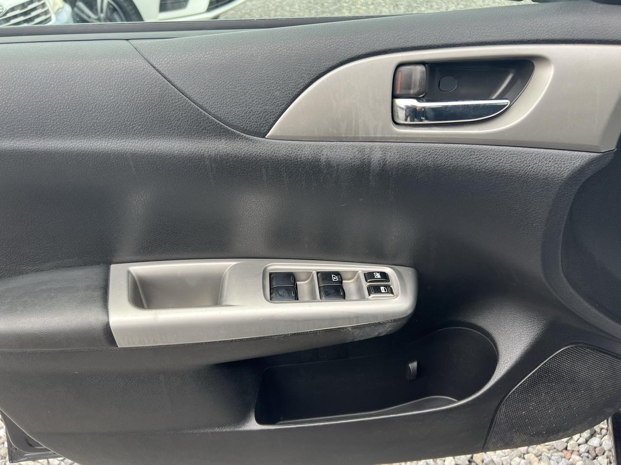 Subaru Impreza 2.5i Premium 4-Door 2010