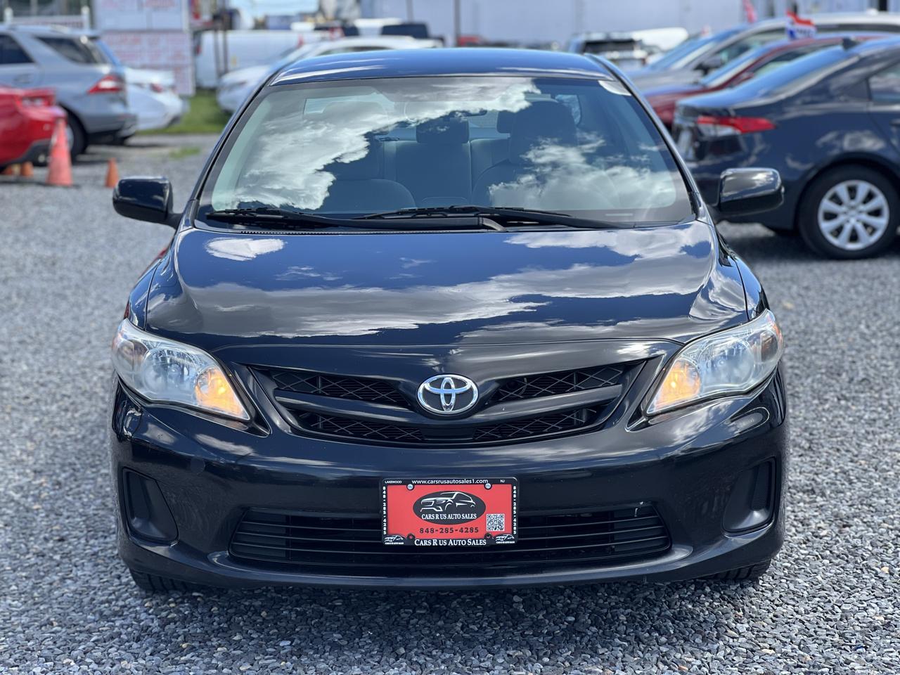 Toyota Corolla 4dr Sdn LE Auto 2012