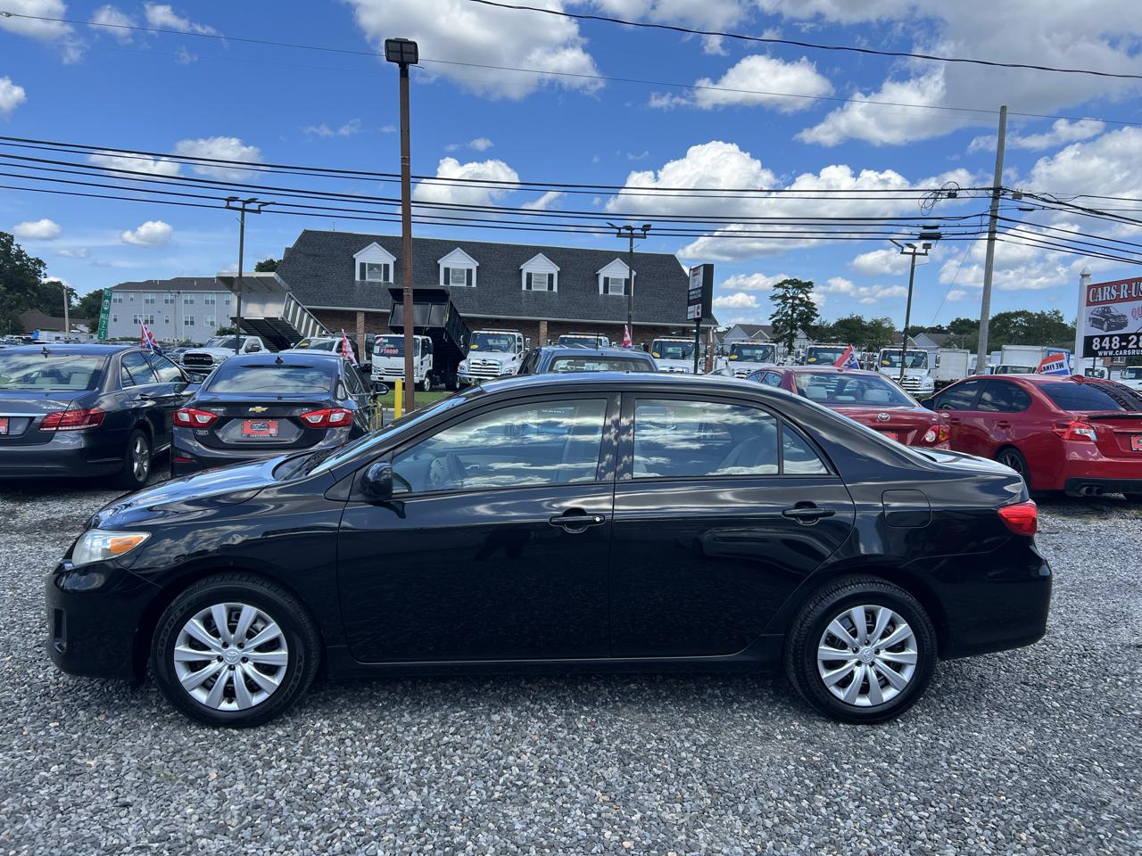 Toyota Corolla 4dr Sdn LE Auto 2012