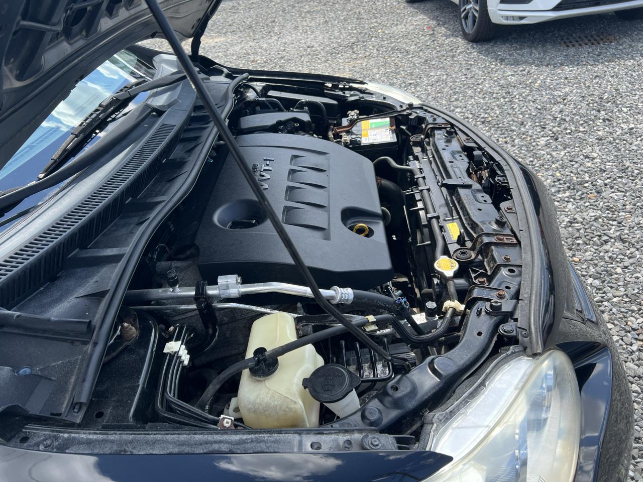 Toyota Corolla 4dr Sdn LE Auto 2012
