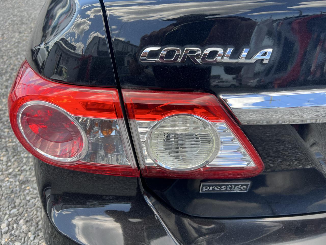 Toyota Corolla 4dr Sdn LE Auto 2012