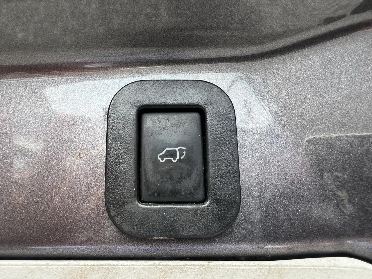 Toyota Sienna Limited AWD 7-Passenger V6 2013