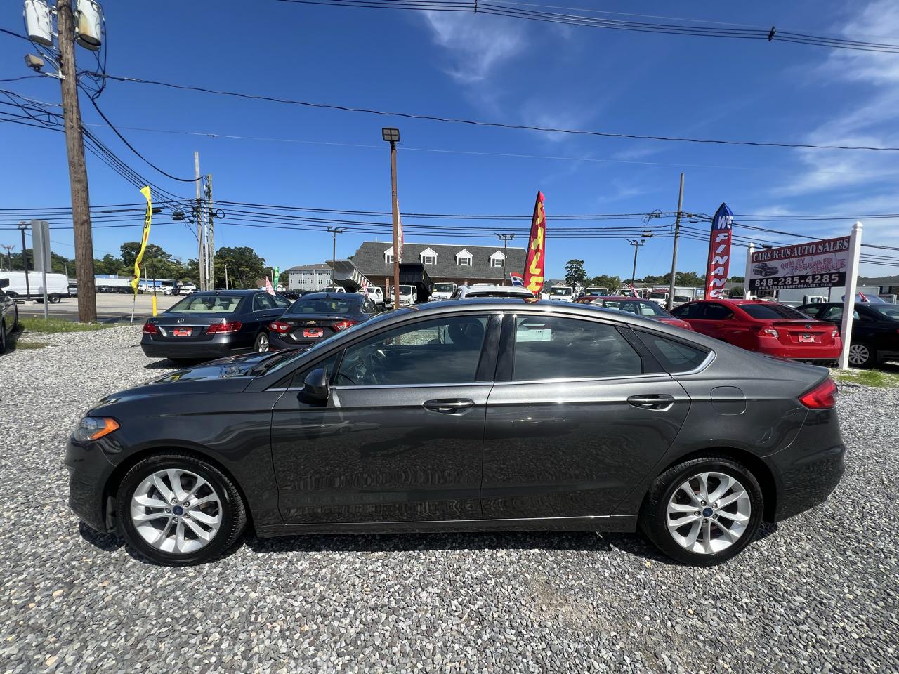 Ford Fusion Hybrid SE 2020