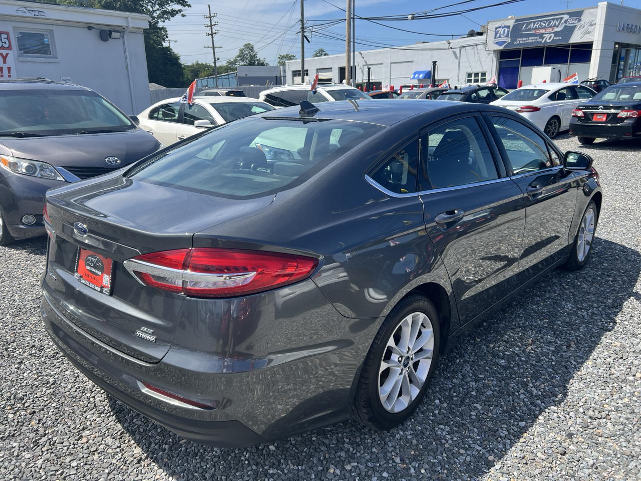 Ford Fusion Hybrid SE 2020