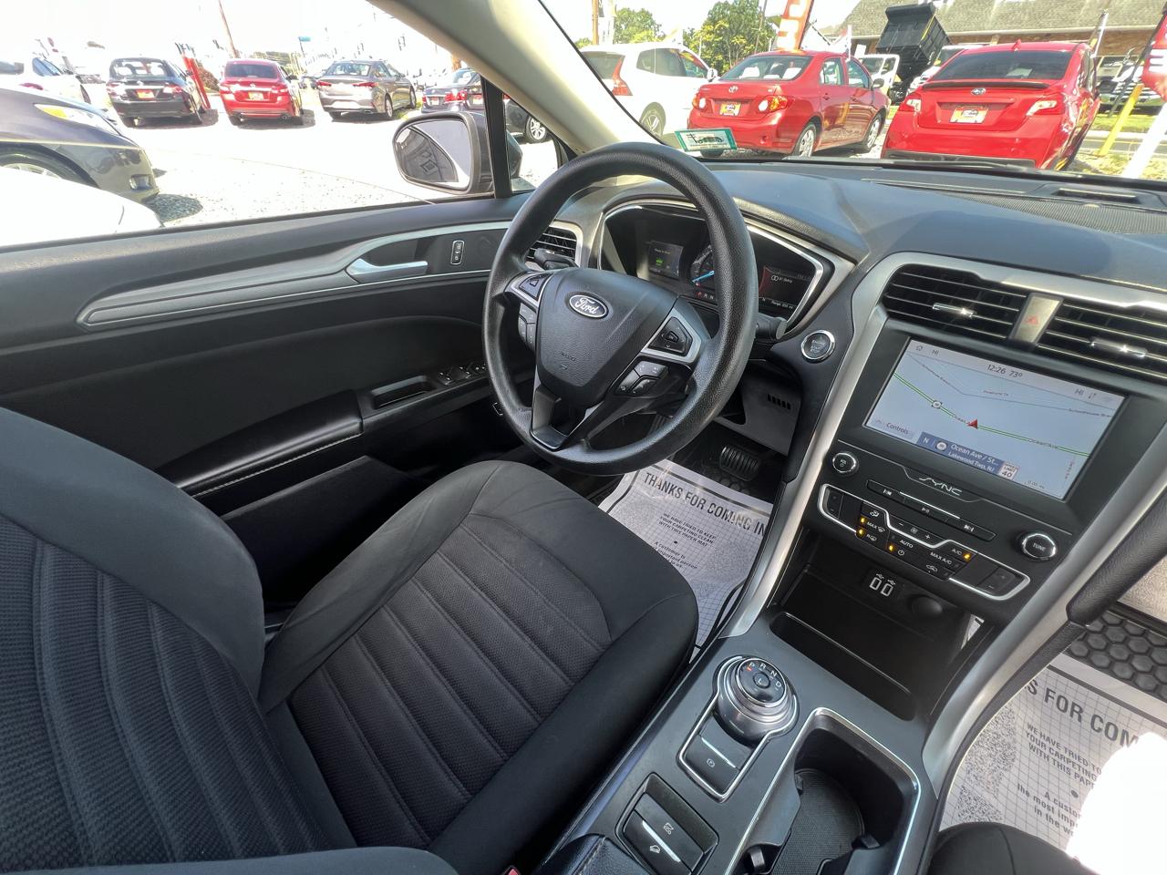 Ford Fusion Hybrid SE 2020