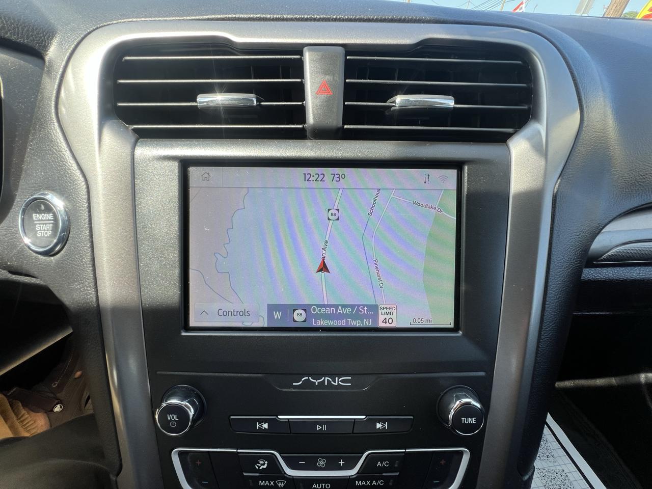 Ford Fusion Hybrid SE 2020
