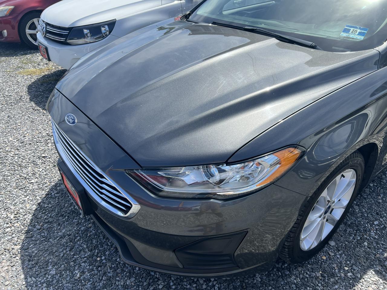 Ford Fusion Hybrid SE 2020