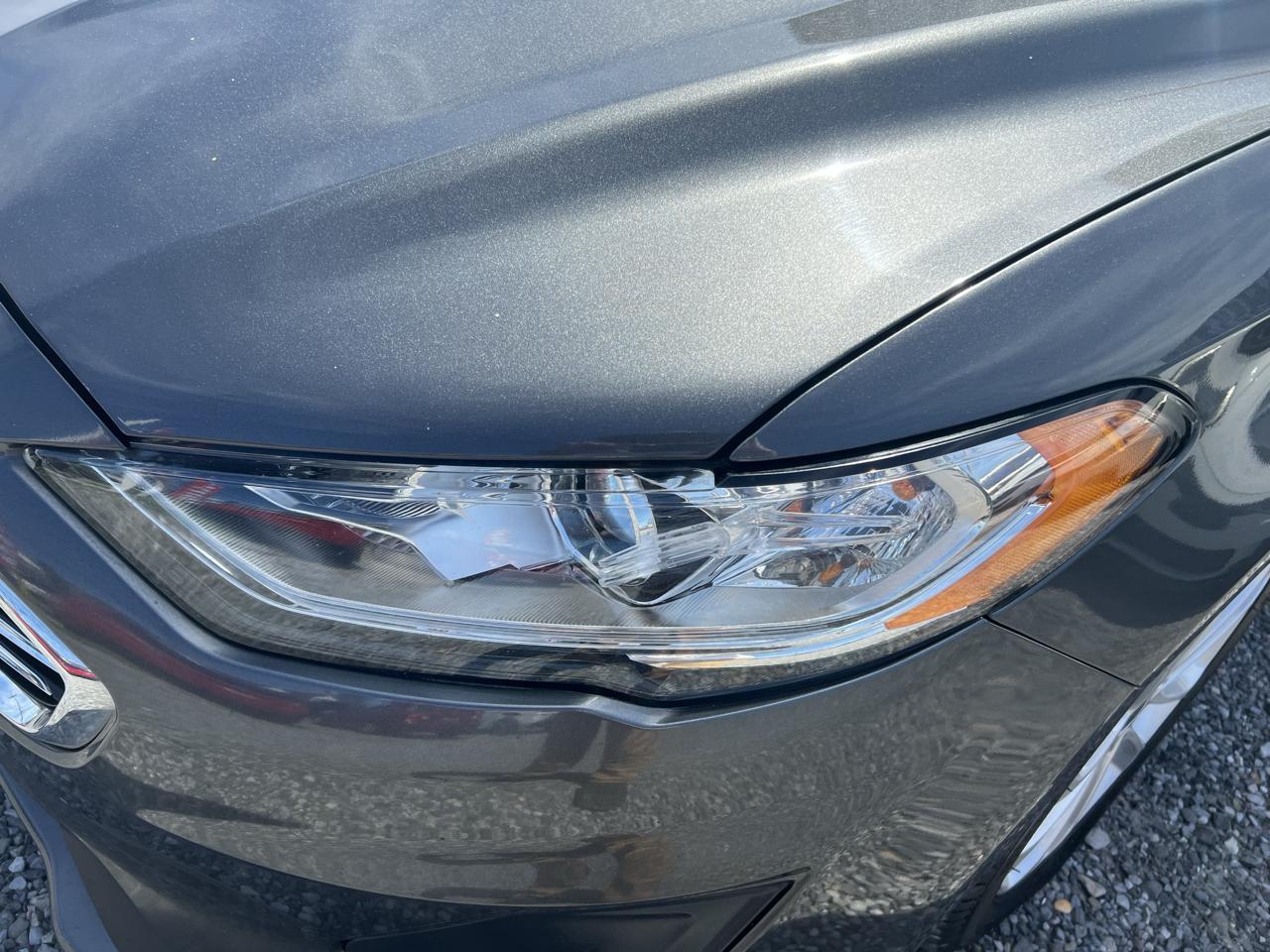 Ford Fusion Hybrid SE 2020