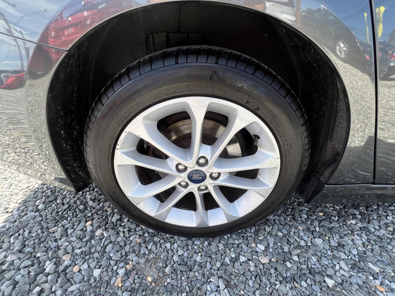 Ford Fusion Hybrid SE 2020