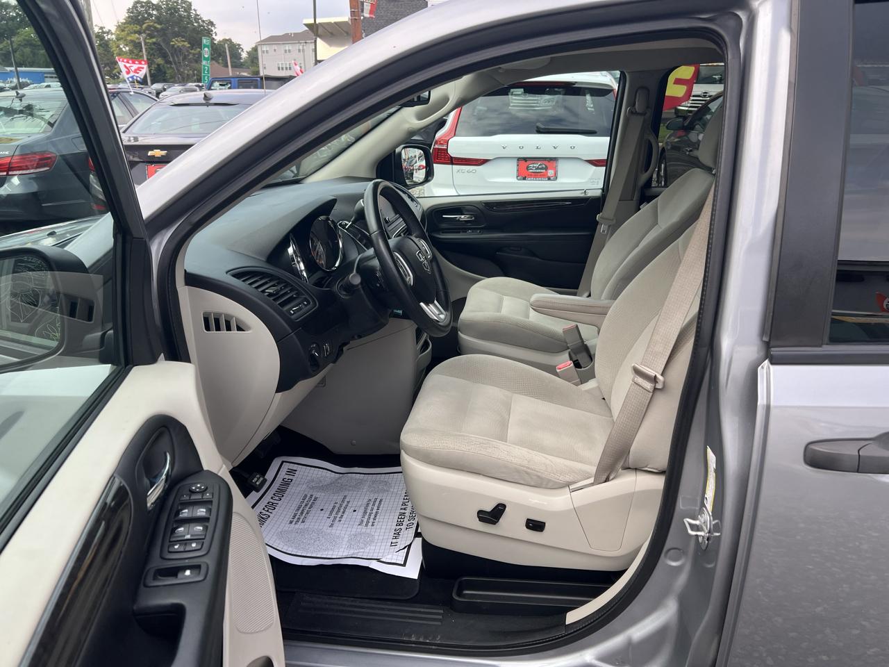 Dodge Grand Caravan SE 2019
