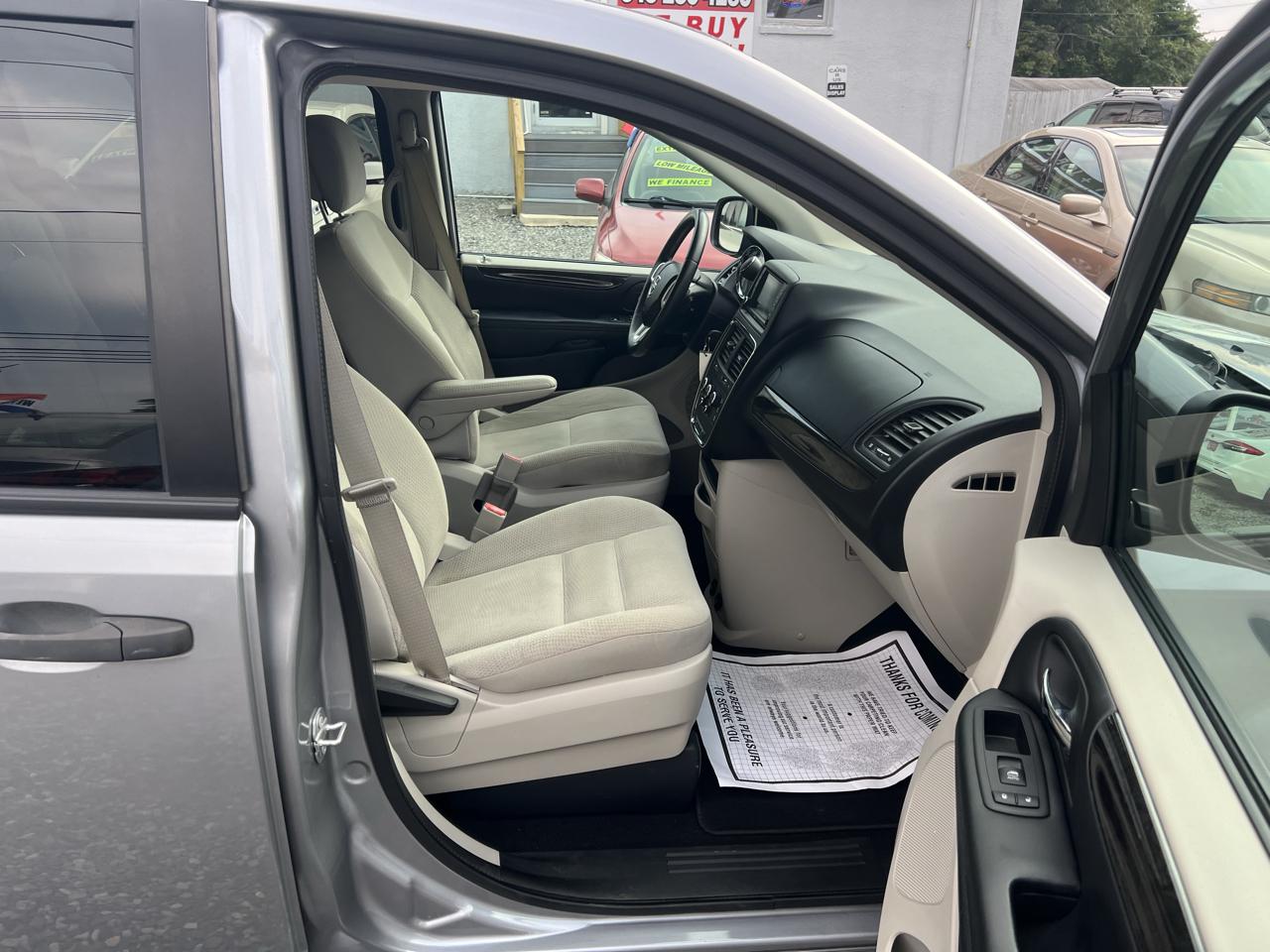 Dodge Grand Caravan SE 2019