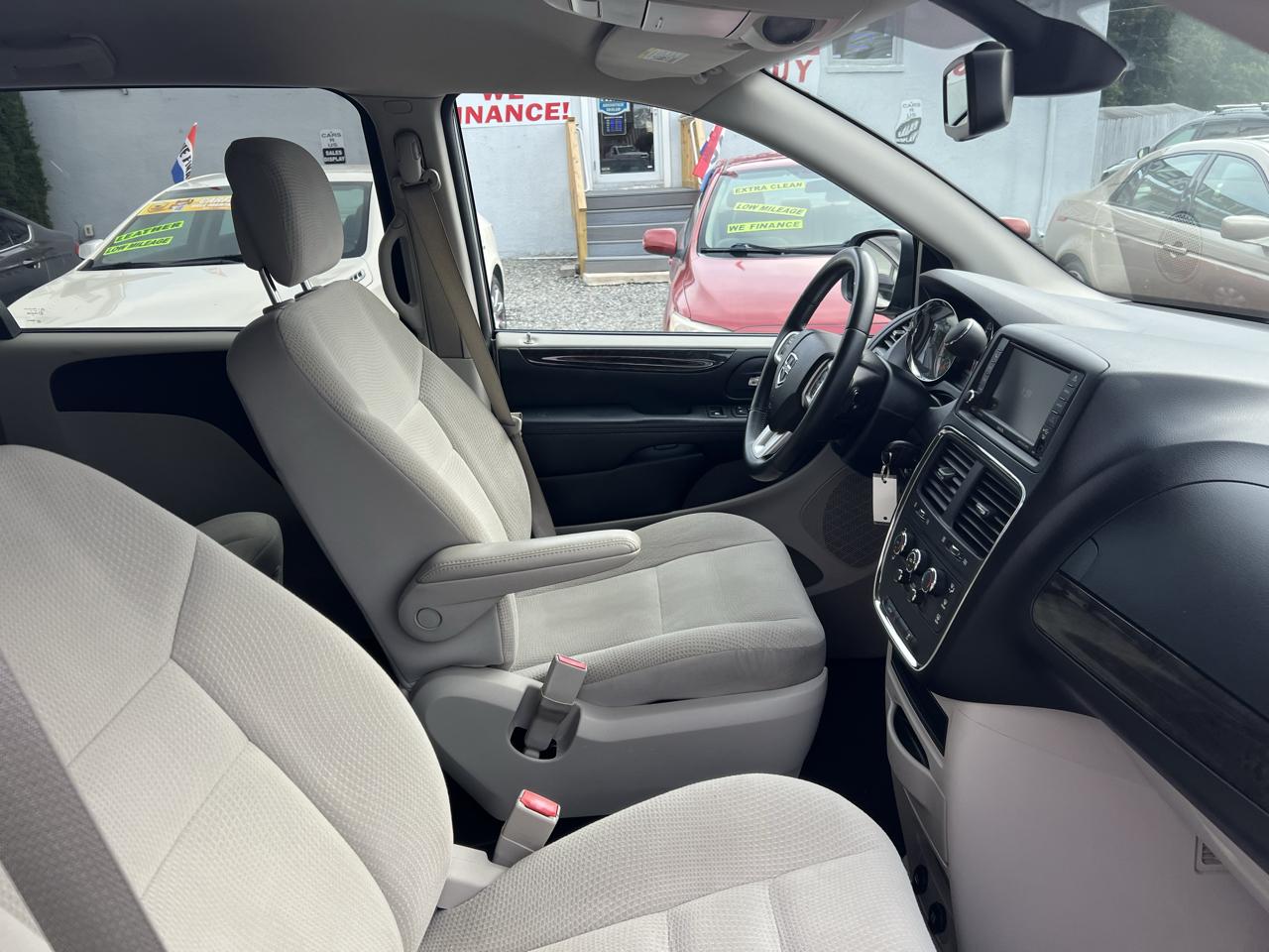 Dodge Grand Caravan SE 2019