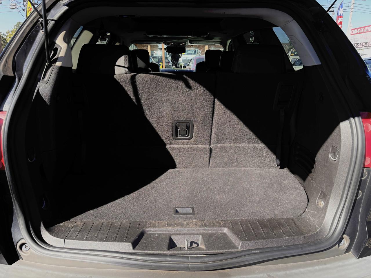 Chevrolet Traverse LT1 FWD 2010