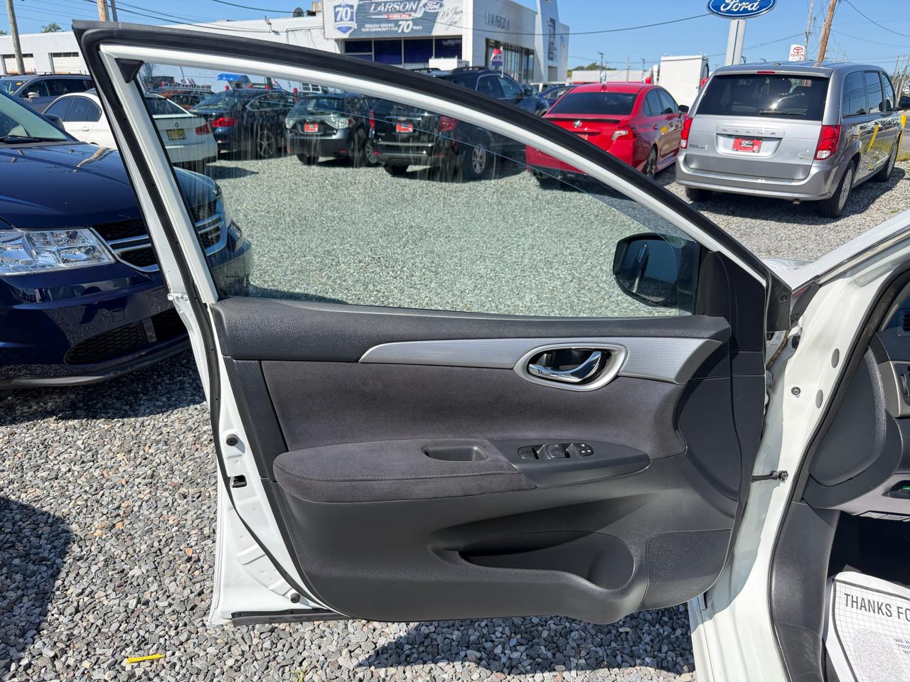 Nissan Sentra SR 4D Sedan 2014