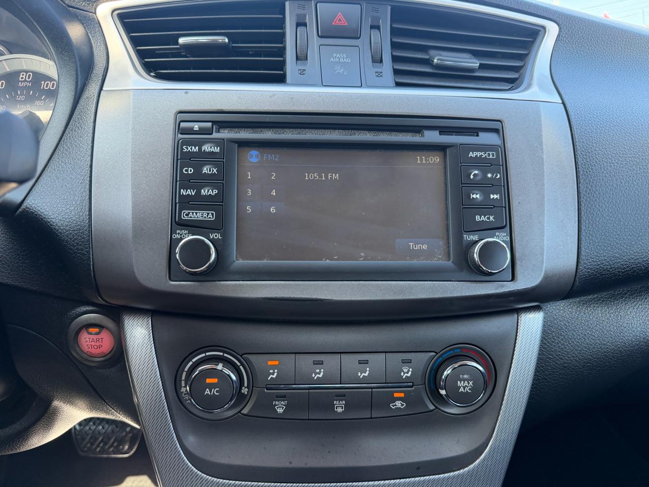 Nissan Sentra SR 4D Sedan 2014