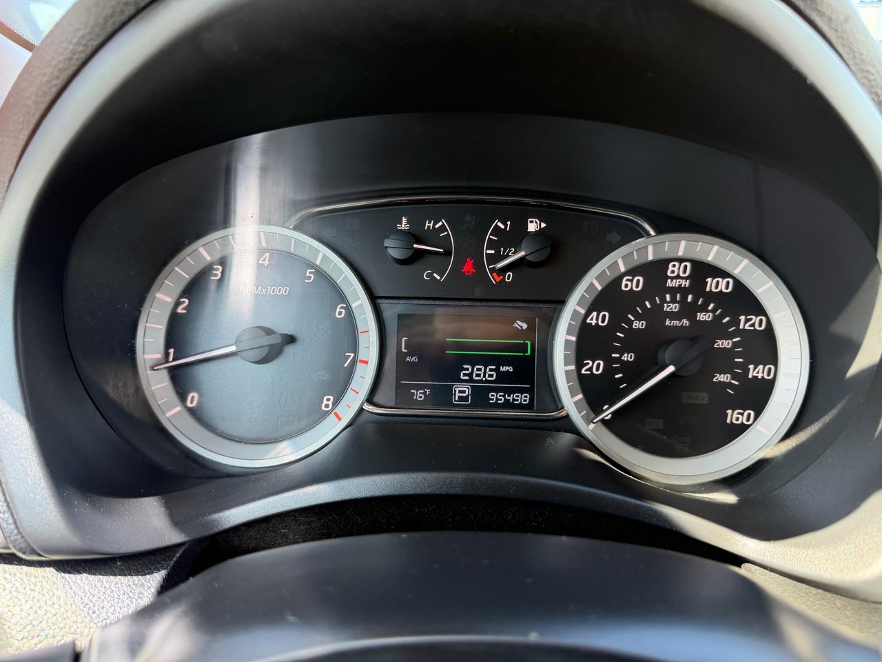 Nissan Sentra SR 4D Sedan 2014