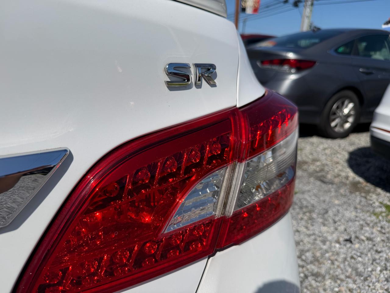Nissan Sentra SR 4D Sedan 2014