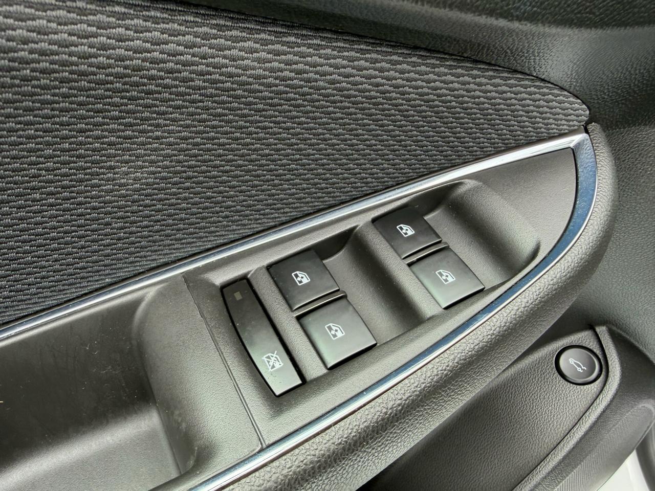 Chevrolet Cruze LS Auto 2017