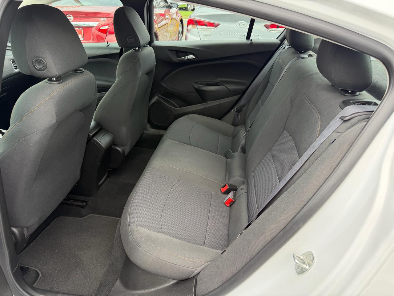 Chevrolet Cruze LS Auto 2017