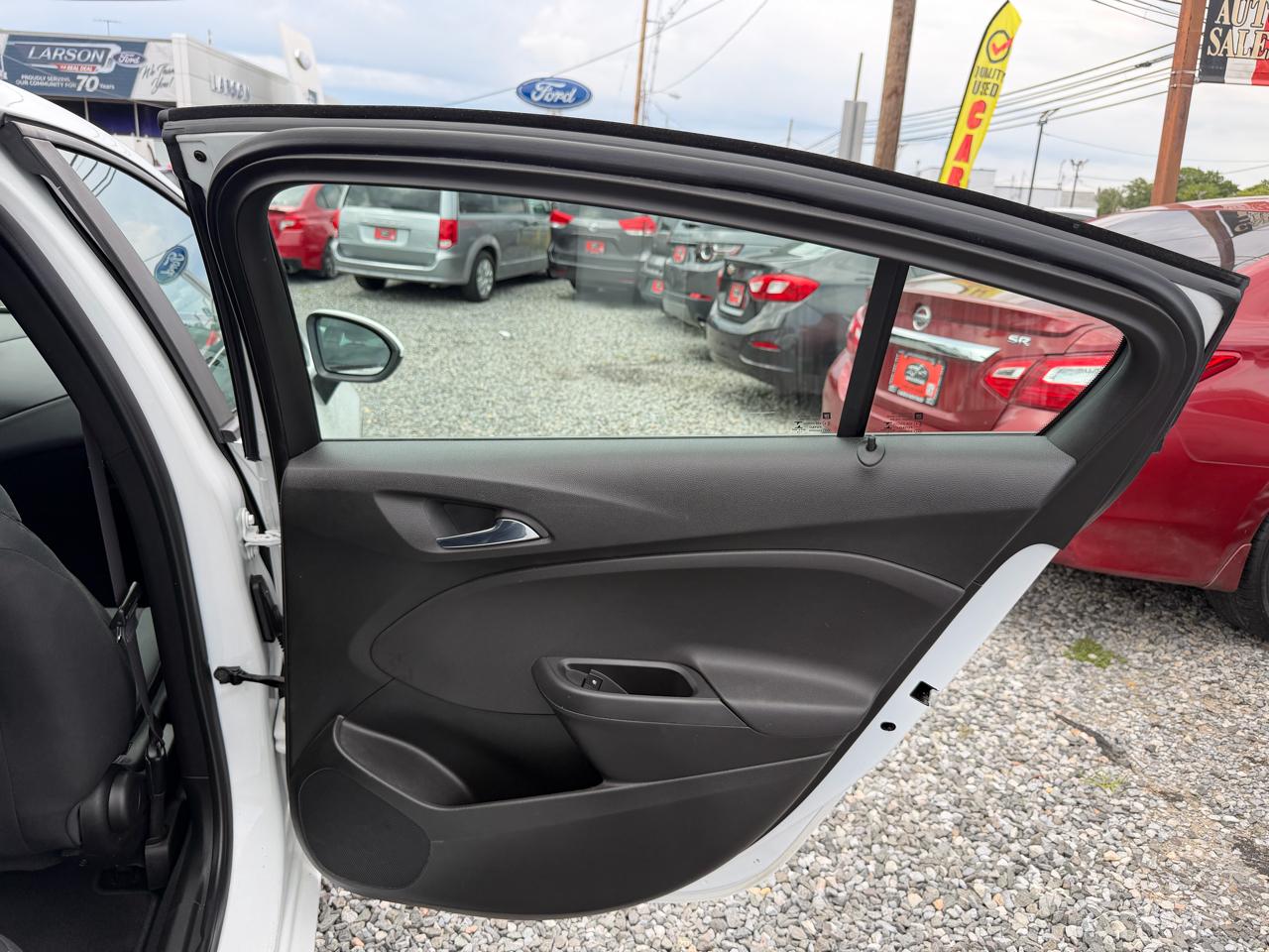 Chevrolet Cruze LS Auto 2017