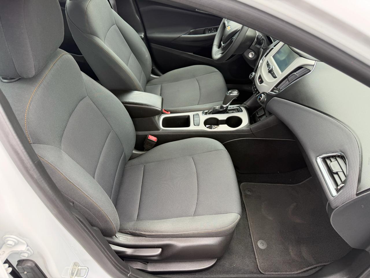 Chevrolet Cruze LS Auto 2017