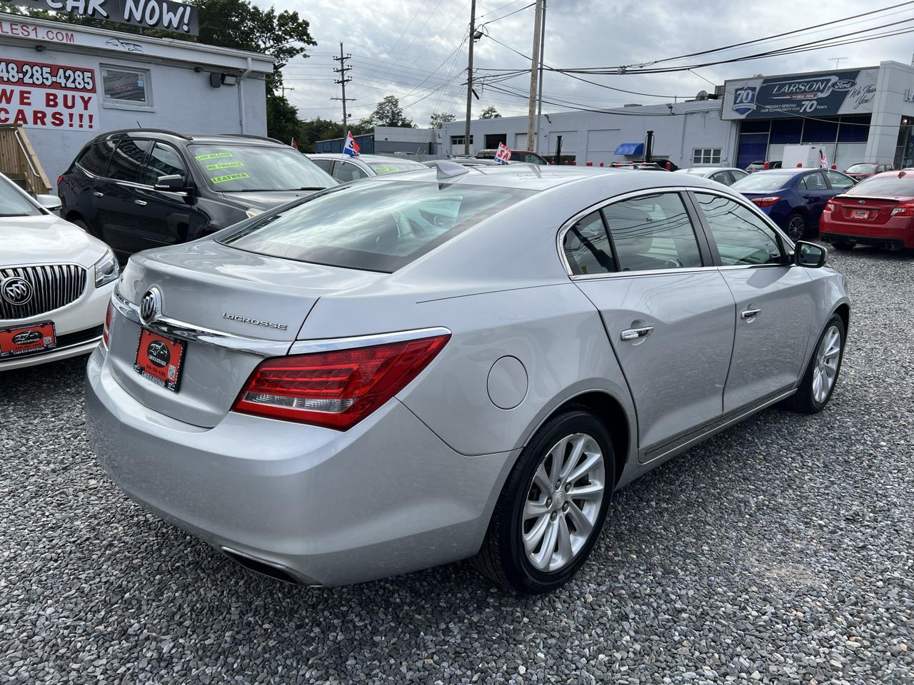 Buick LaCrosse Base 2015