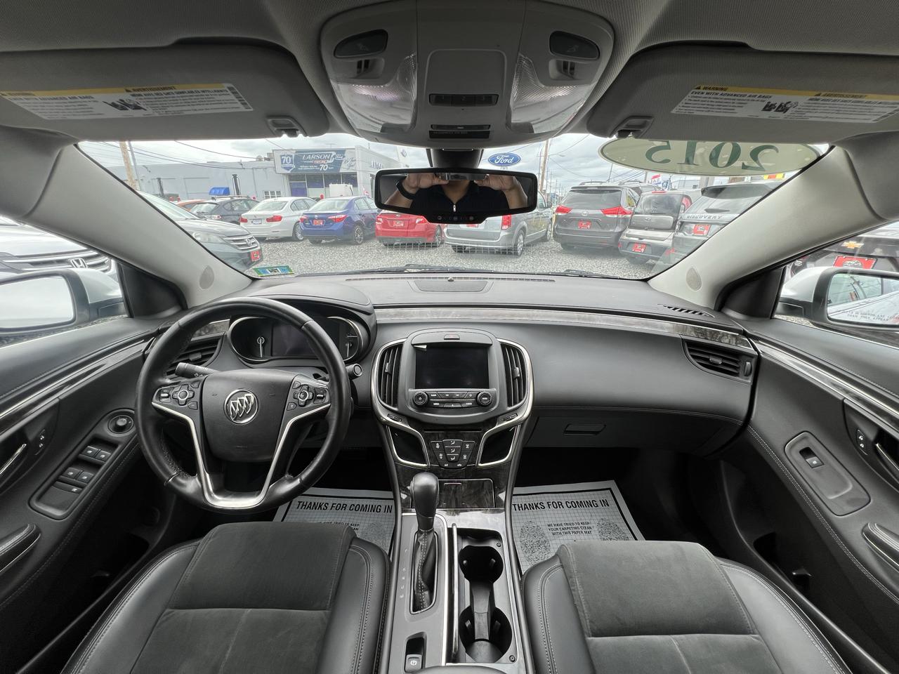 Buick LaCrosse Base 2015