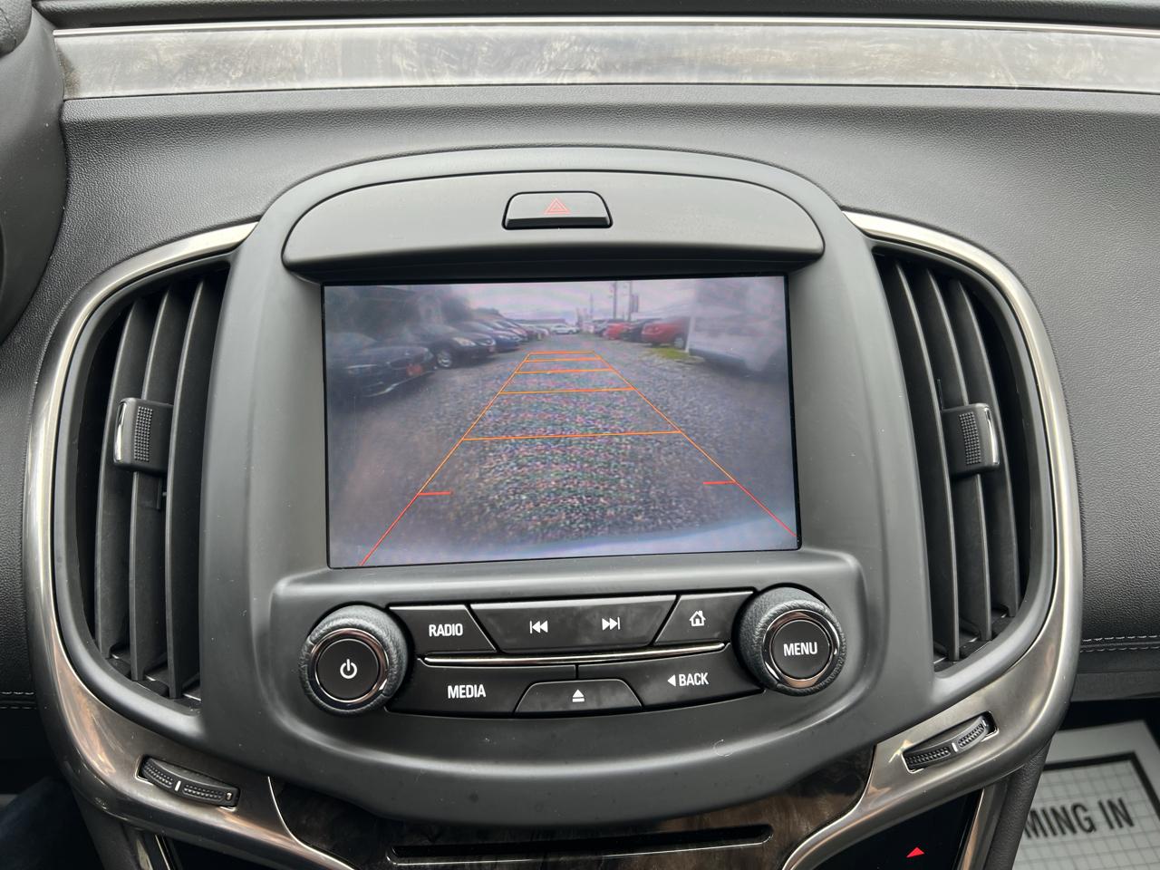 Buick LaCrosse Base 2015